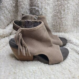 OTBT Free Spirit Fringed Tan Suede‎ Chunky Heeled Sandals sz 9.5